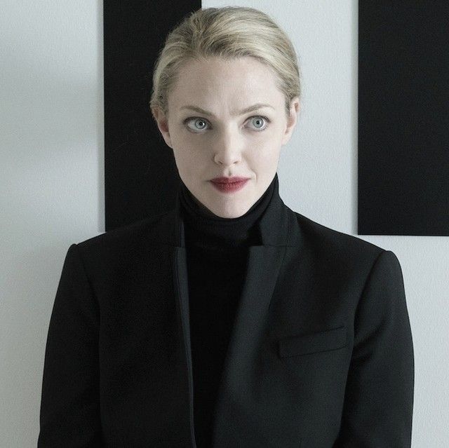 I often think that really recognisable actors are a risk when playing characters based on real people. It can be difficult to separate the character from an actor you know so well, unless they've drastically altered their appearance.⁠
.⁠
When I first heard Amanda Seyfried would be playing Elizabeth Holmes, I thought she sounded like a great choice. But after watching the first 4 episodes, I want to upgrade that to phenomenal. Amanda just IS Elizabeth, to the point where I'm starting to think of her as the real Elizabeth. Her voice, mannerisms, the internal conflict.... I haven't seen a biopic performance this good in ages.⁠
.⁠
I also massively rate the entire production, from the writing to the casting. My only criticism is I hate waiting for the next episode.⁠
.⁠
.⁠
.⁠
⁠
⁠
#filmisnotdead #filmcommunity #writer #screenwriter  #filmlife #filmlyfe #tv #tvseries #tvreview #filmreview #tvreviewer #tvrecommended #tvshow #tvaddict #thedropout #amandaseyfried #thedropouthulu #hulu